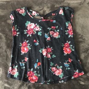 🚫SOLD on eBay🚫Garage floral t-shirt